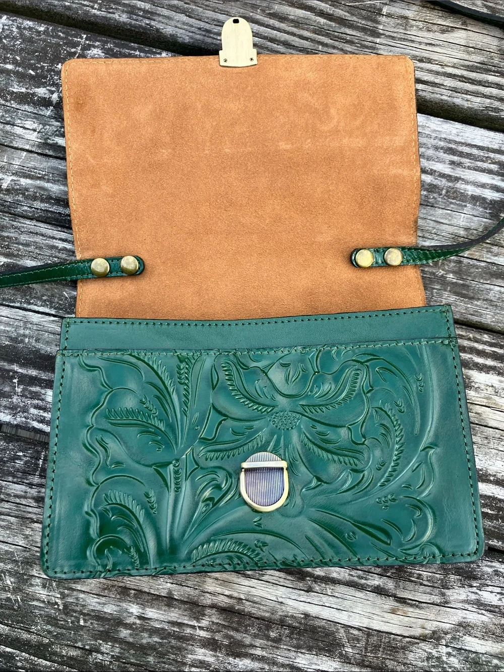 Patricia Nash Laurentina Green Tooled Leather Purse NWT